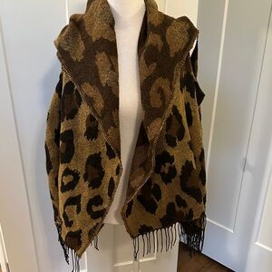 Shiraleah Chicago Womens Leopard Print Shawl with Fringe One Size Fits Most